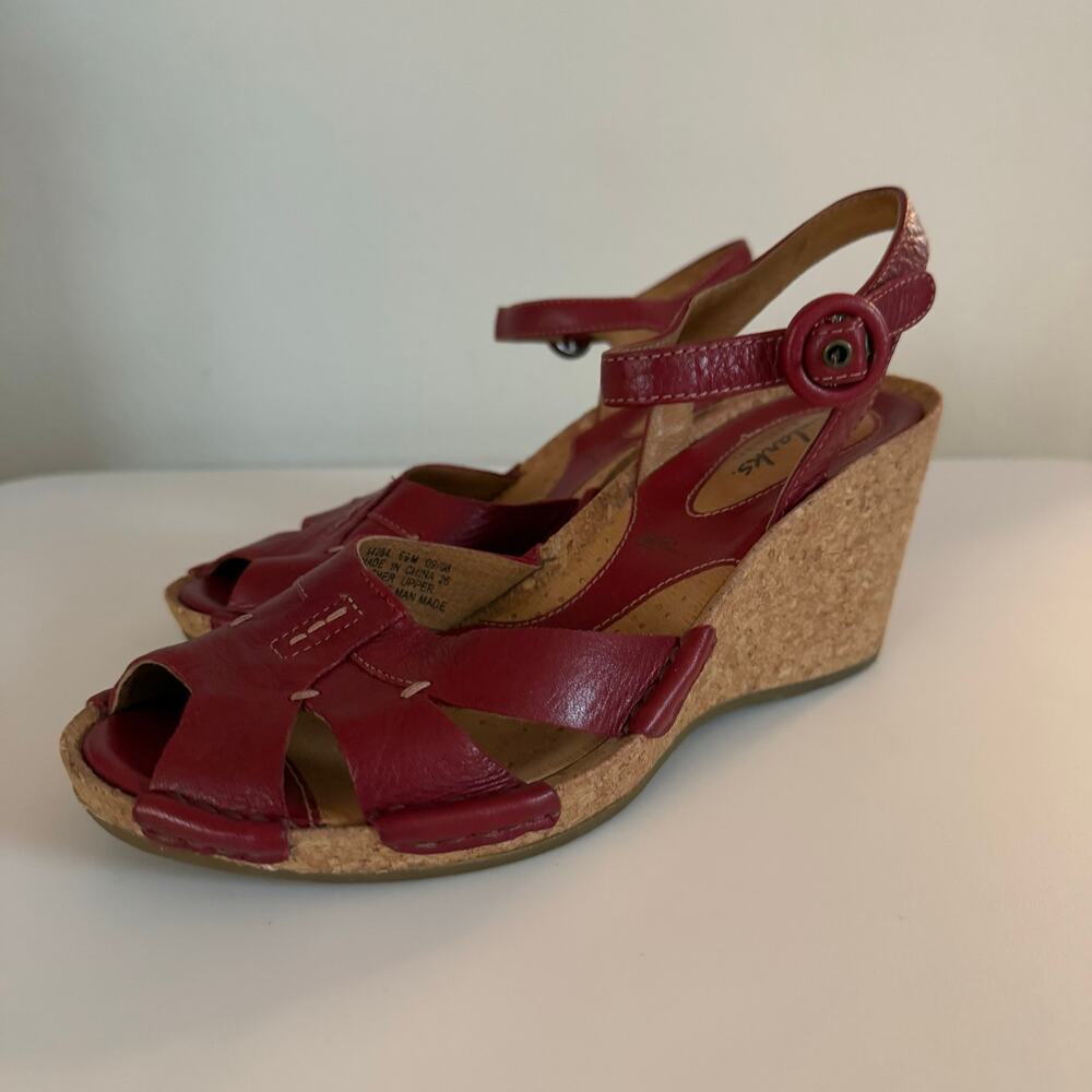 Clarks Artisan Wedge Sandal Red 6.5